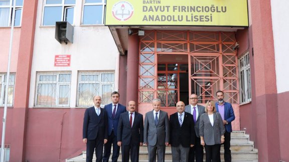 Vali Nusret DİRİM  ve İl Milli Eğitim Müdürümüz Yaşar DEMİR, Davut Fırıncıoğlu Anadolu Lisesinde