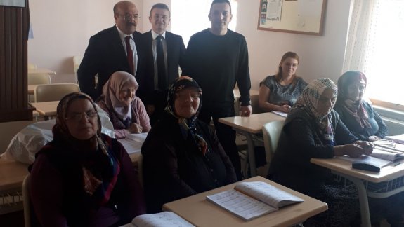 İl Milli Eğitim Müdürümüz Sayın Yaşar DEMİR Okuma Yazma Seferberliğini Yapan Okulları Ziyarette Bulundular.
