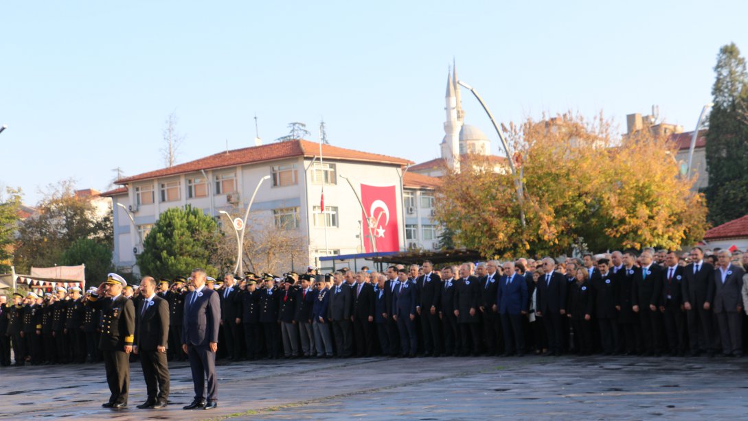 Cumhuriyetimizin kurucusu, Gazi Mustafa Kemal Atatürk saygı ve şükranla anıldı.