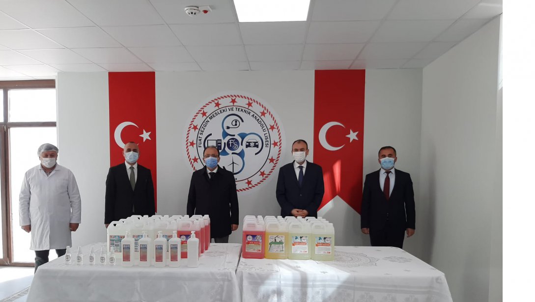 Fuat Sezgin Mesleki ve Teknik Anadolu Lisesinde Dezenfektan Üretimine Başlandı.